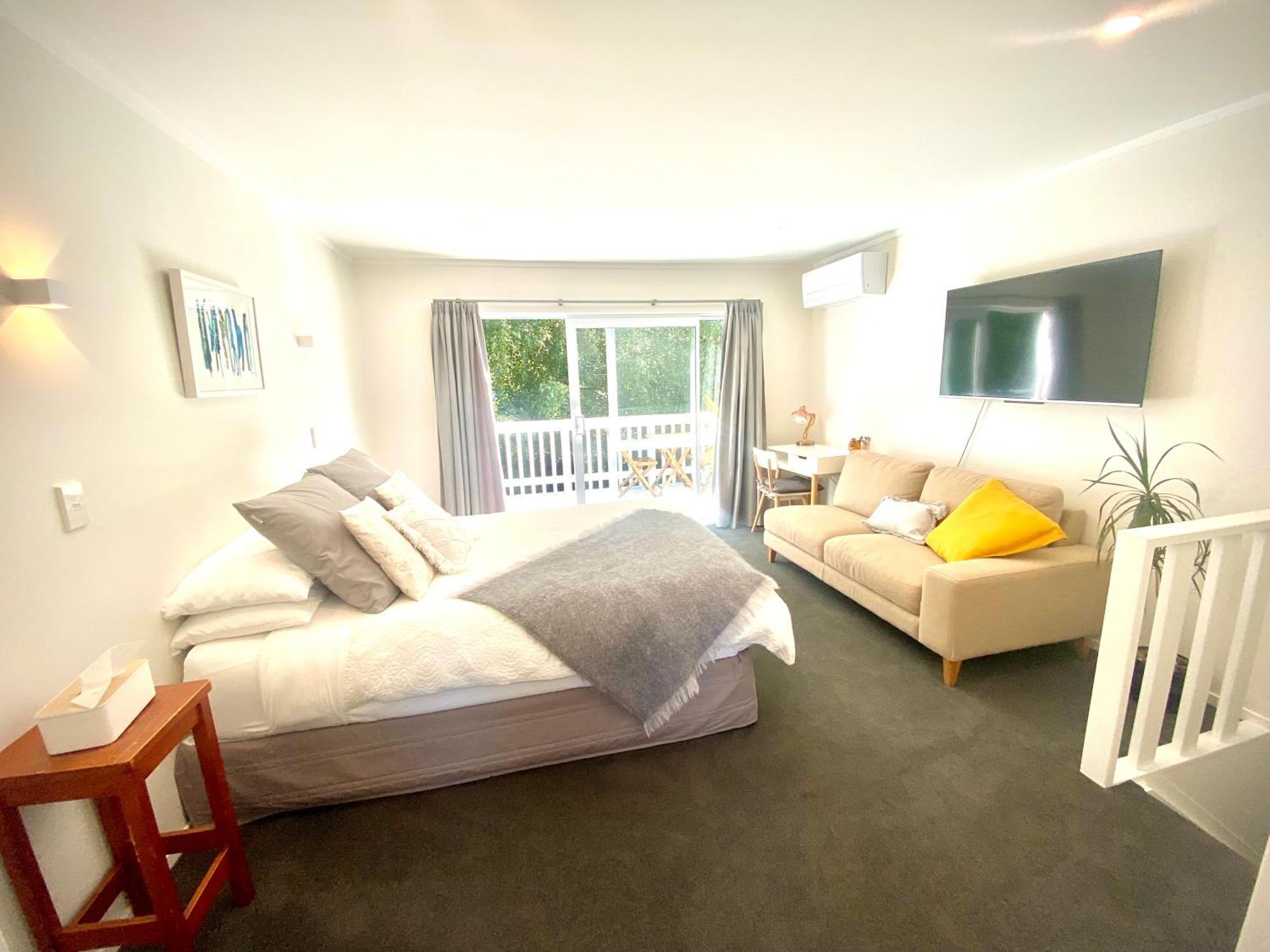 2 Mile Bay Guesthouse Lago Lago Taupo Esterno foto