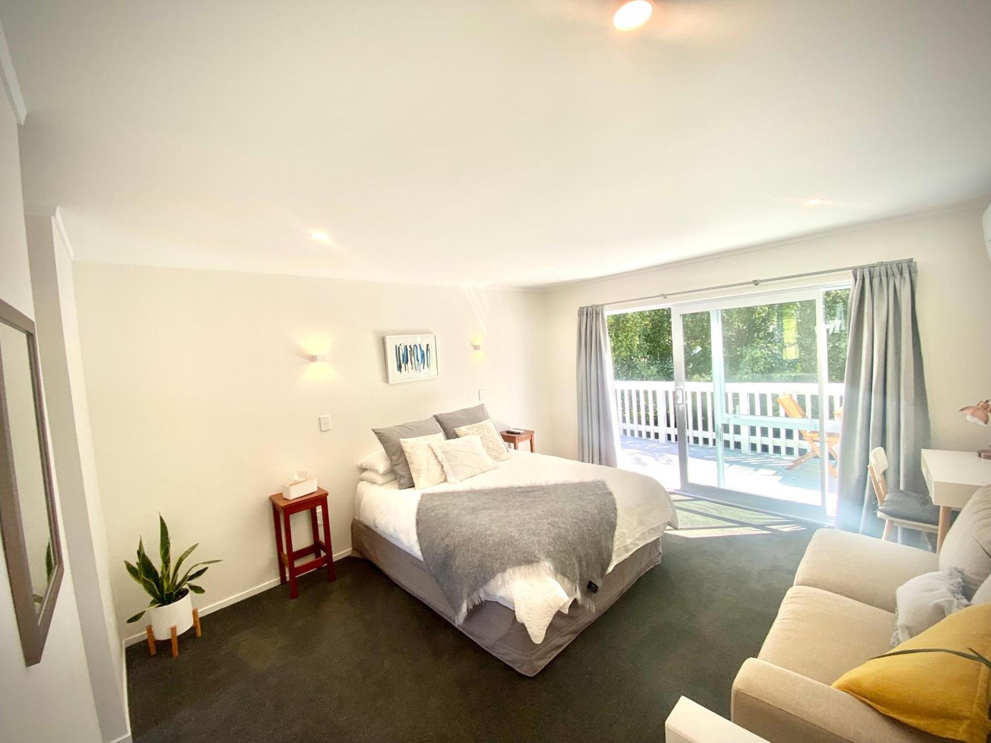 2 Mile Bay Guesthouse Lago Lago Taupo Esterno foto