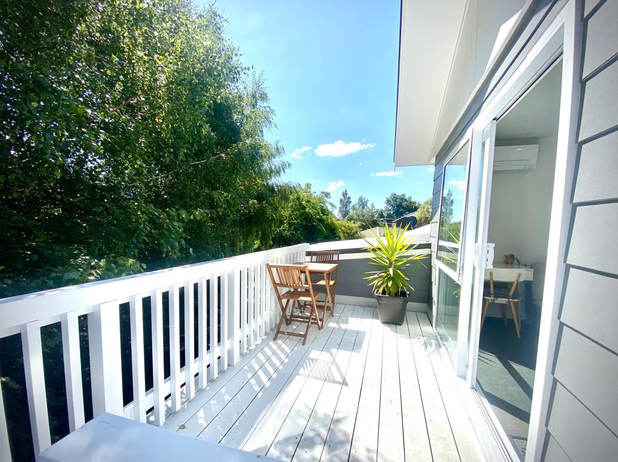 2 Mile Bay Guesthouse Lago Lago Taupo Esterno foto
